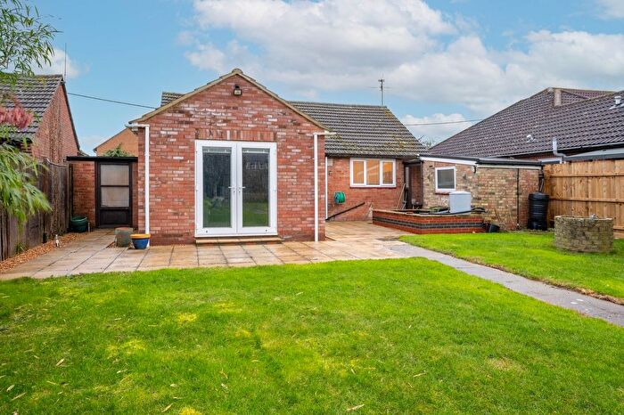 2 Bedroom Detached Bungalow For Sale In Broad Lane, Cottenham, CB24