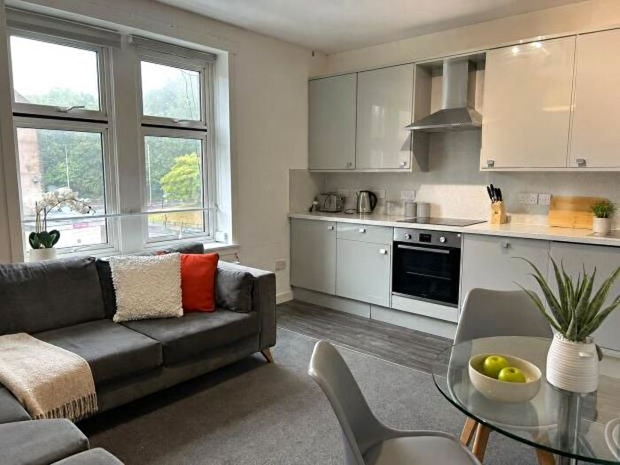 3 Bedroom Flat To Rent In Mitchell Street, West End, Dundee, DD2