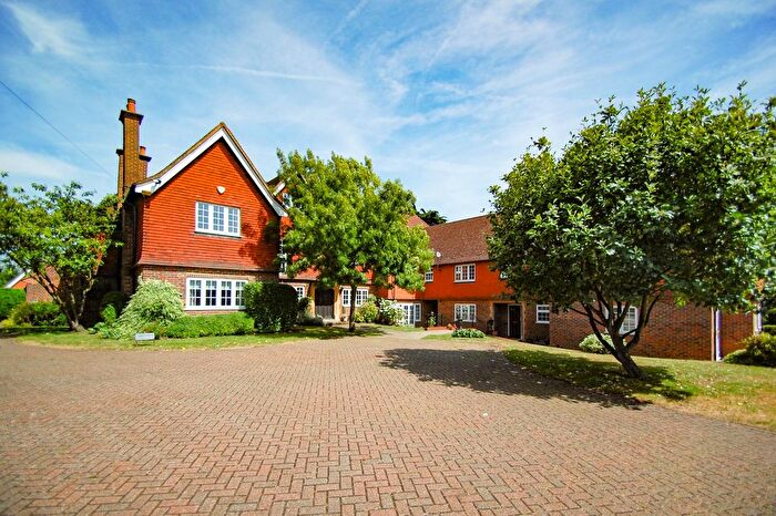 3 Bedroom Flat To Rent In Dorchester House, Marsham Lane, Gerrards Cross, Buckinghamshire, SL9
