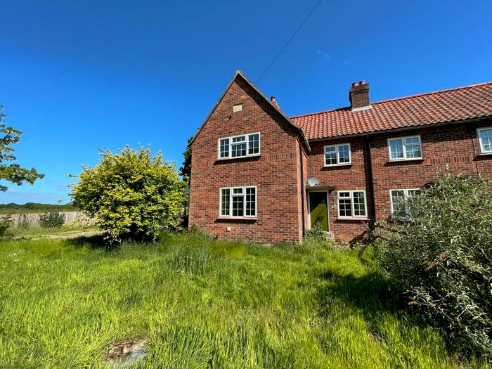 3 Bedroom Cottage To Rent In Hall Road, Honing, North Walsham, NR28