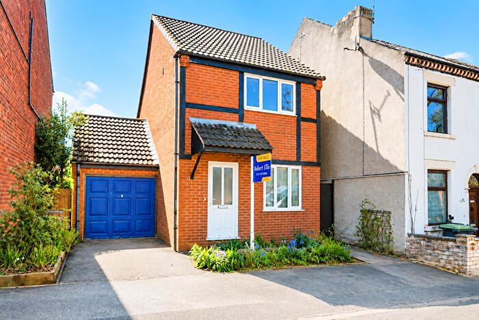 2 Bedroom Detached House For Sale In Alexandra Street, Stapleford, Nottingham, NG9