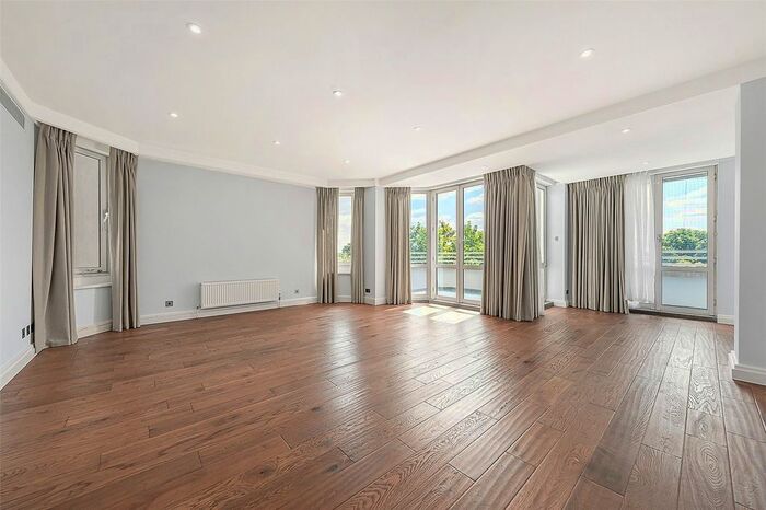3 Bedroom Flat To Rent In , One Porchester Gate, Bayswater Road, London, W2