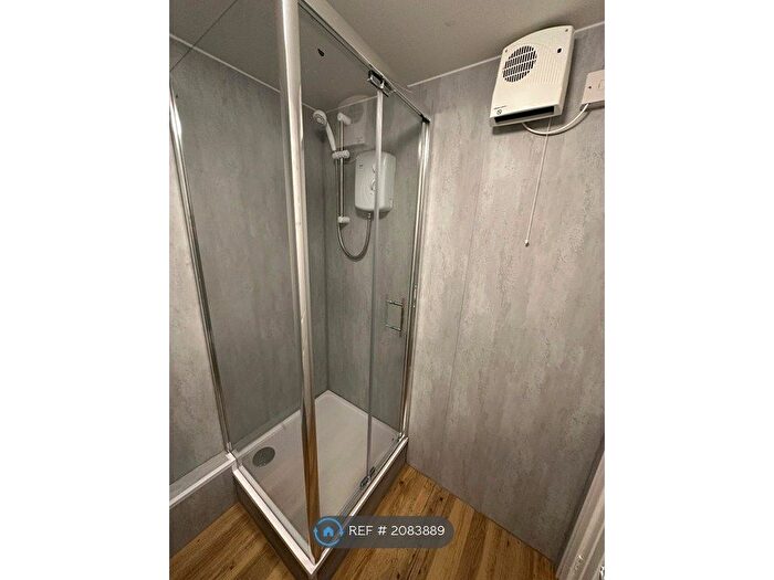 2 Bedroom Flat To Rent In Braehead Road, Cumbernauld, Glasgow, G67