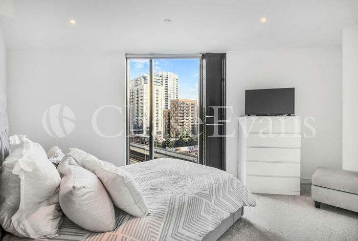 1 Bedroom Flat To Rent In Walworth Road, Elephant Amp; Castle, London, SE1