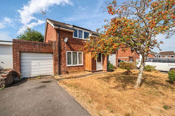 3 Bedroom Semi-Detached House For Sale In Belsay, Toothill, Swindon, SN5