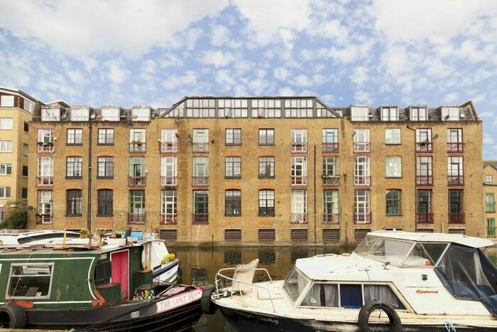 2 Bedroom Flat To Rent In Wharf Place, London, E2