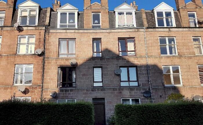 2 Bedroom Flat To Rent In Grampian Road, Torry, Aberdeen, AB11