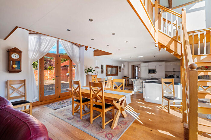 2 Bedroom Barn Conversion For Sale In Brampton, Lincoln, LN1