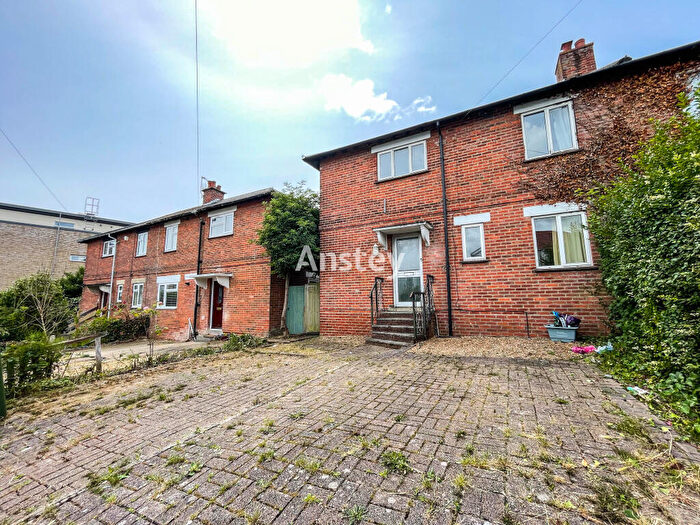 5 Bedroom Semi-Detached House To Rent In Mayfield Road, Southampton, SO17