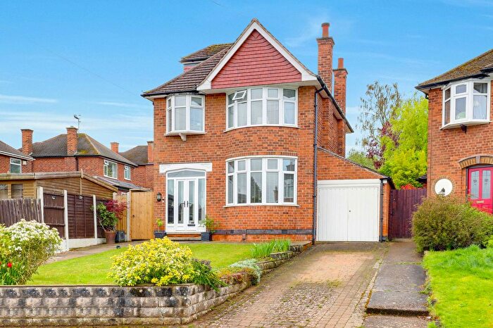 4 Bedroom Detached House For Sale In Lyndhurst Gardens, West Bridgford, NG2