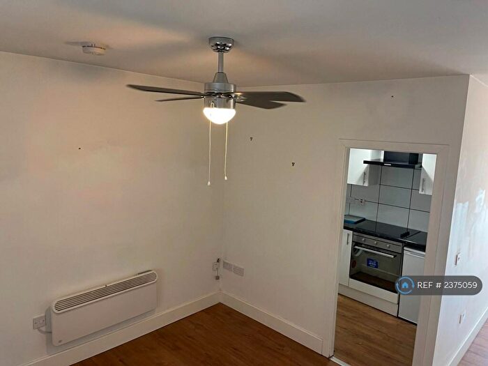 1 Bedroom Flat To Rent In Central House, Leicester, LE1