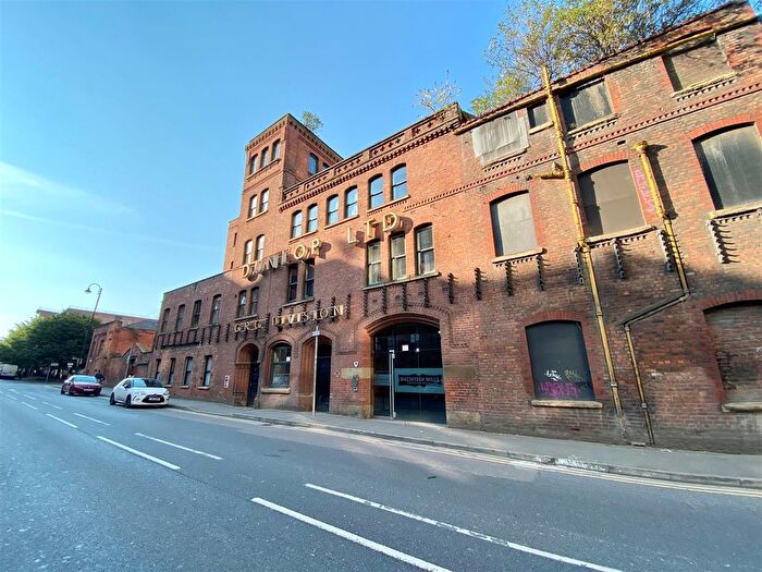 2 Bedroom Flat To Rent In Cambridge Street, Manchester, M1