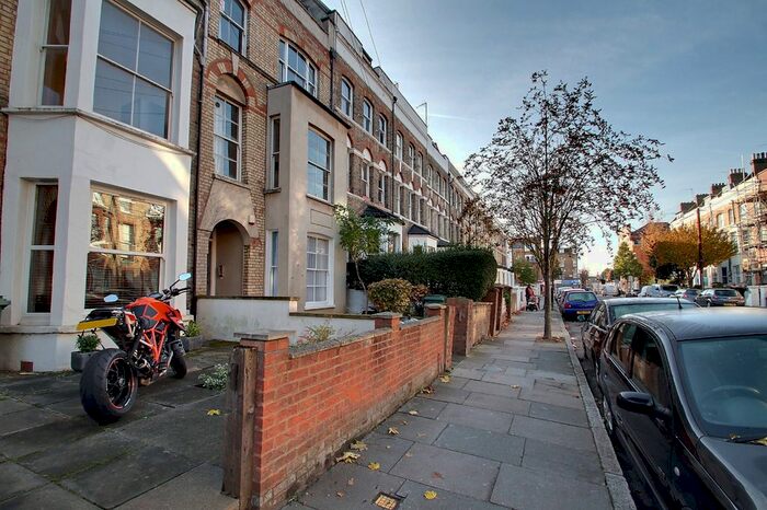 2 Bedroom Flat To Rent In Marlborough Road, Archway, London, N19
