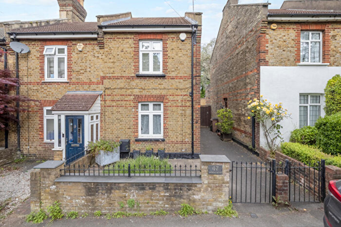 2 Bedroom End Of Terrace House For Sale In Downs Road, Sutton, SM2
