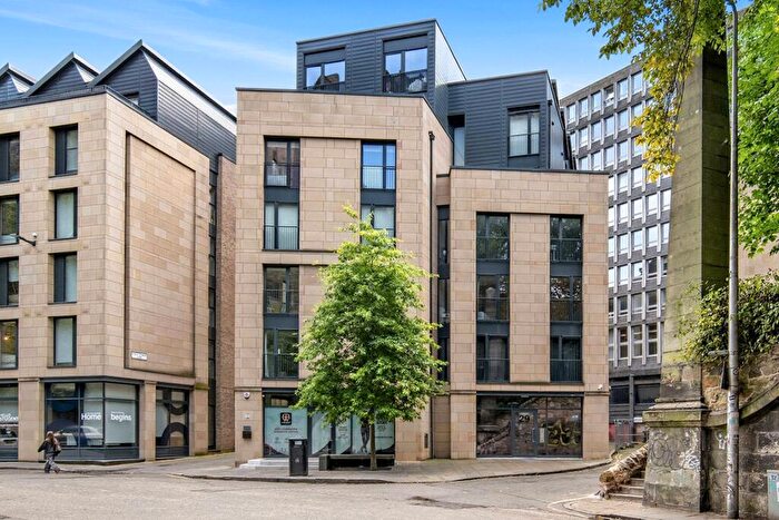 1 Bedroom Flat For Sale In Flat, King's Stables Road, Old Town, Edinburgh, EH1