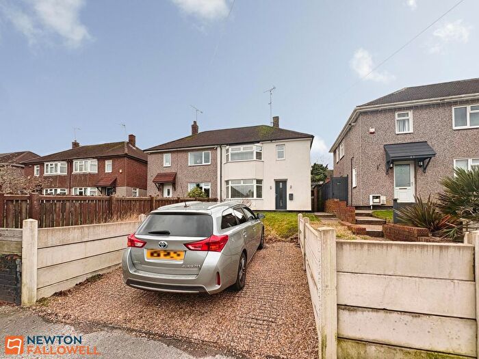 3 Bedroom Semi-Detached House For Sale In Brick Kiln Lane, Mansfield, NG18