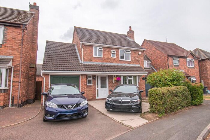 3 Bedroom Detached House For Sale In Foxglove Road, Hamilton, LE5