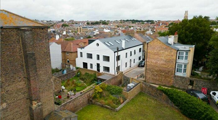 1 Bedroom Flat To Rent In Hibernia Street, Ramsgate, CT11