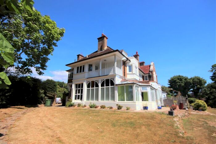 2 Bedroom Flat To Rent In Little Common Road, Bexhill-On-Sea, TN39