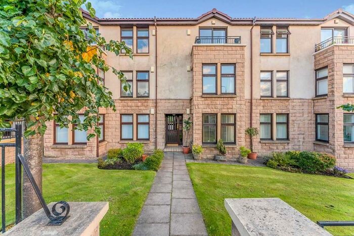 2 Bedroom Flat To Rent In Pleasance Court, Falkirk, FK1