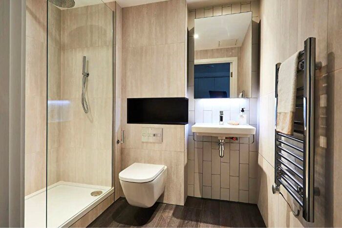 3 Bedroom Apartment For Sale In Vita Living Circle Square, Oxford Road, Manchester, M1