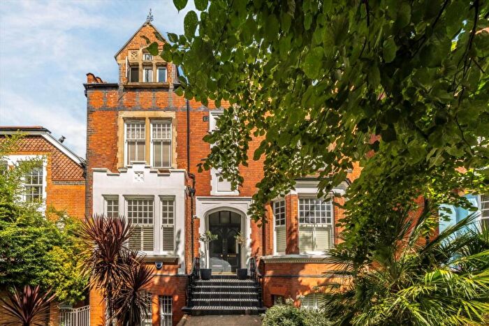 2 Bedroom Flat For Sale In Fellows Road, Belsize Park, NW3