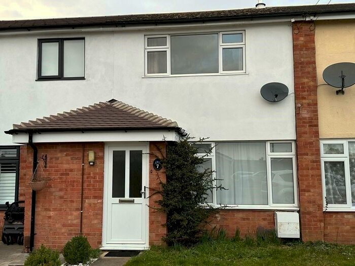 2 Bedroom Terraced House To Rent In Offas Close, Benson, OX10