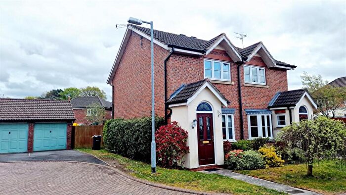 2 Bedroom Semi-Detached House To Rent In Foxhill Close, Northwich, CW8