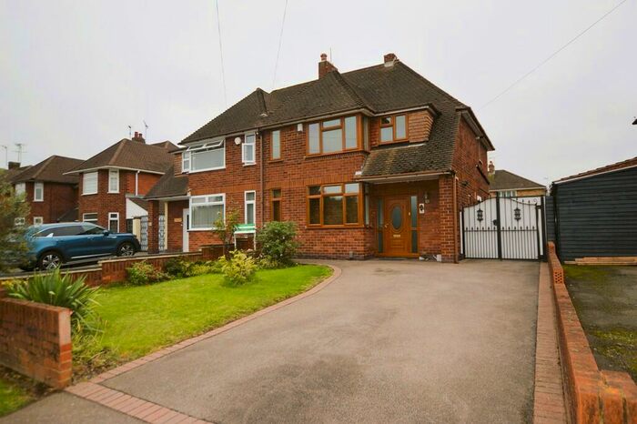 3 Bedroom Semi-Detached House To Rent In Smorrall Lane, Bedworth, CV12