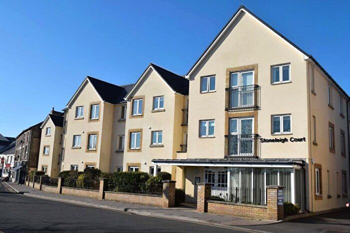 2 Bedroom Apartment For Sale In Stoneleigh Court, Porthcawl, CF36