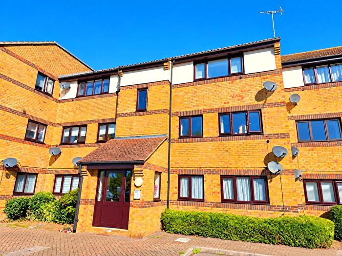 2 Bedroom Apartment To Rent In Rectory Road, Rochford, Essex, SS4