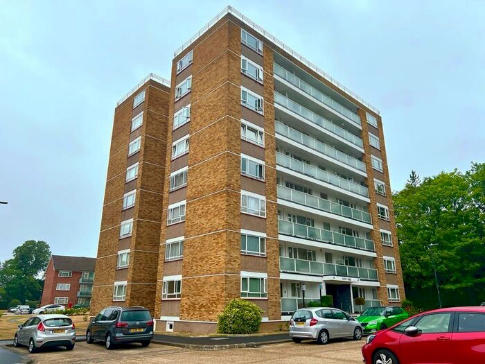 1 Bedroom Apartment To Rent In Dove Park, Hatch End, HA5
