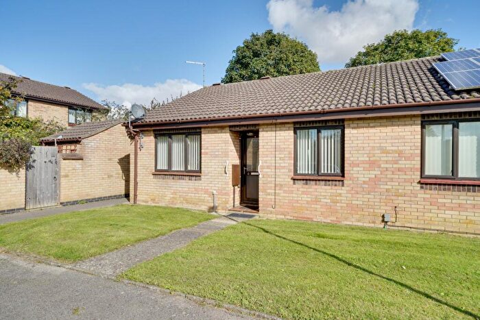2 Bedroom Bungalow For Sale In John Impey Way, Melbourn, SG8