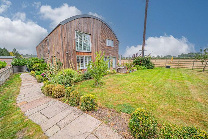 4 Bedroom Barn Conversion For Sale In Warwick Road, Knowle, B93