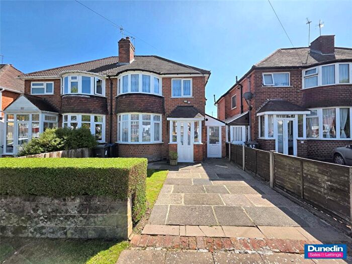 3 Bedroom Semi-Detached House To Rent In Great Stone Road, Northfield, Birmingham, B31
