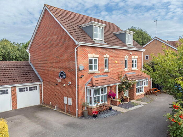 4 Bedroom Semi Detached House For Sale In Middlebrook Green, Market Harborough, LE16