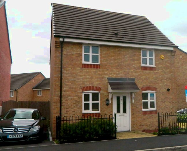 3 Bedroom Detached House To Rent In Shillingford Road, Gorton, Manchester, M18