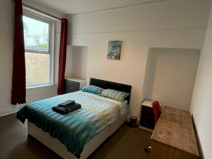 6 Bedroom House To Rent In Baring Street, Greenbank, Plymouth, PL4