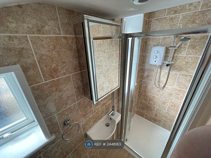 1 Bedroom Flat To Rent In Euclid Street, Swindon, SN1