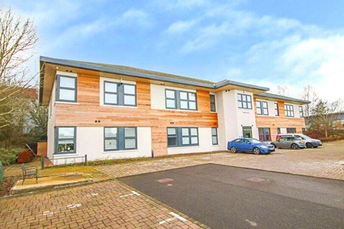 2 Bedroom Flat To Rent In Tamar House, Brants Bridge, Bracknell, RG12