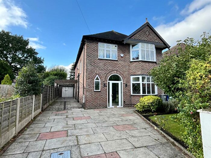 4 Bedroom Detached House To Rent In Selsey Avenue, Sale, M33