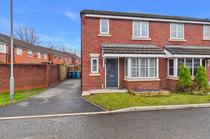 3 Bedroom Semi-Detached House For Sale In Coleport Close, Warrington, WA4