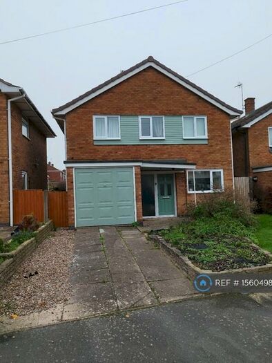 3 Bedroom Detached House To Rent In St Ives Rd, Wigston, LE18