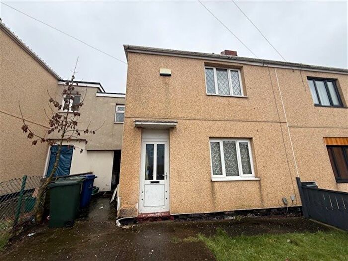 3 Bedroom Semi-Detached House For Sale In Windhill Crescent, Mexborough, S64