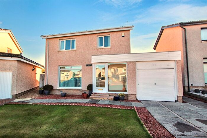 3 Bedroom Detached House For Sale In Braemar Crescent, Carluke, ML8