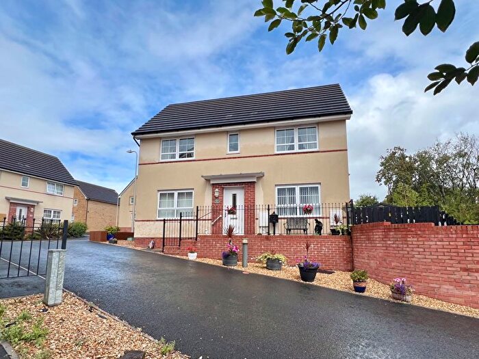 3 Bedroom Detached House For Sale In Maes Y Rhedyn, Bridgend, CF31