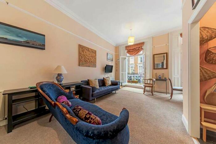 1 Bedroom Flat To Rent In Sunderland Terrace, Notting Hill, W2