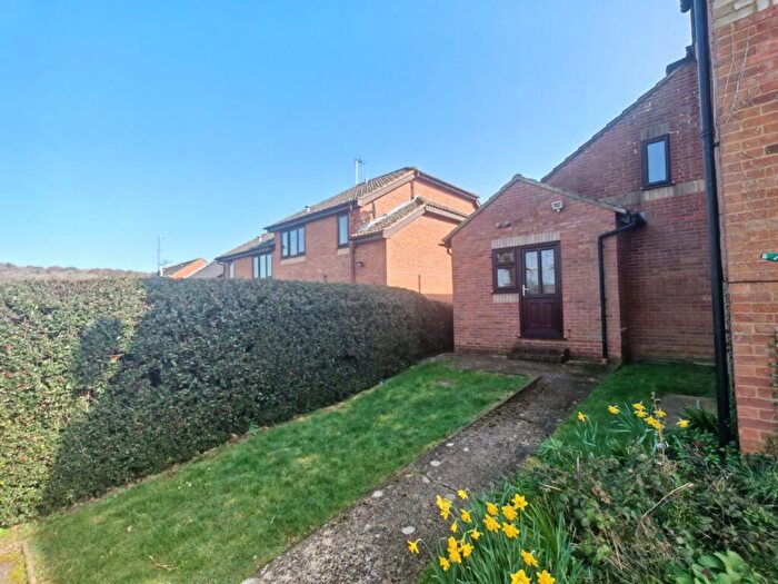 1 Bedroom Bungalow To Rent In King Street, Piddington, HP14