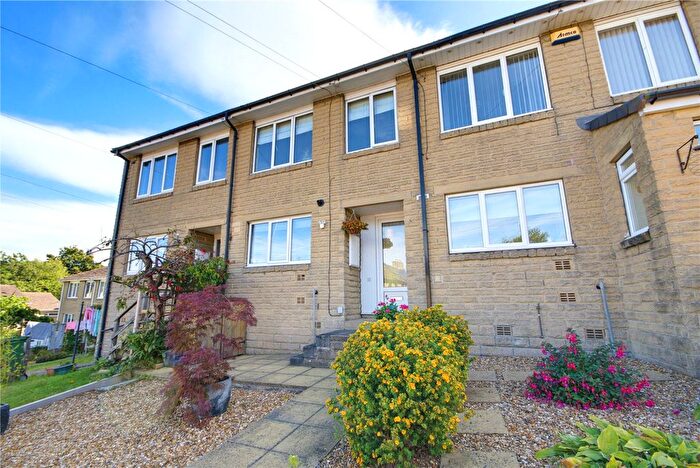 3 Bedroom Terraced House For Sale In Luke Lane, Thongsbridge, Holmfirth, HD9