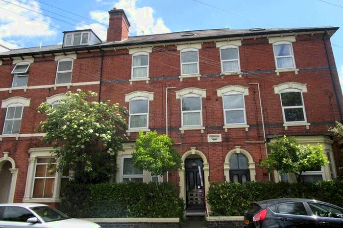 Studio To Rent In - Merridale Lane, Wolverhampton, West Midlands, WV3